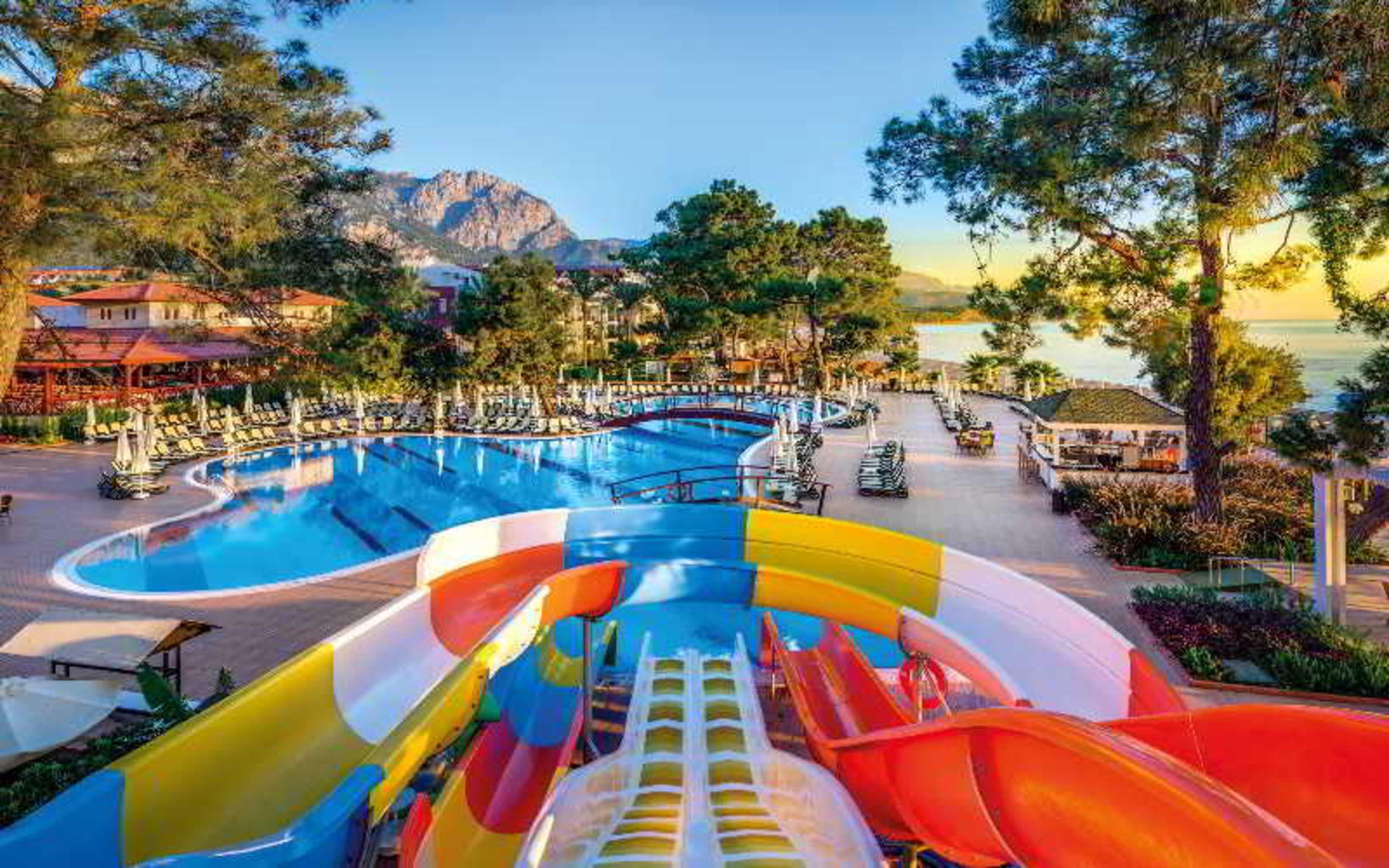 Crystal Aura Beach Resort & Spa Kemer Buitenkant foto