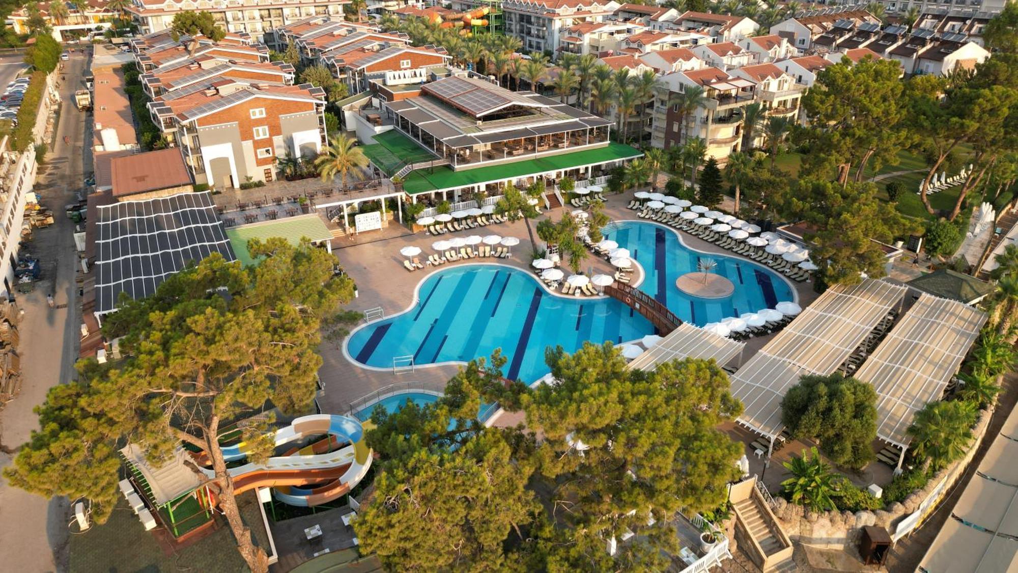 Crystal Aura Beach Resort & Spa Kemer Buitenkant foto