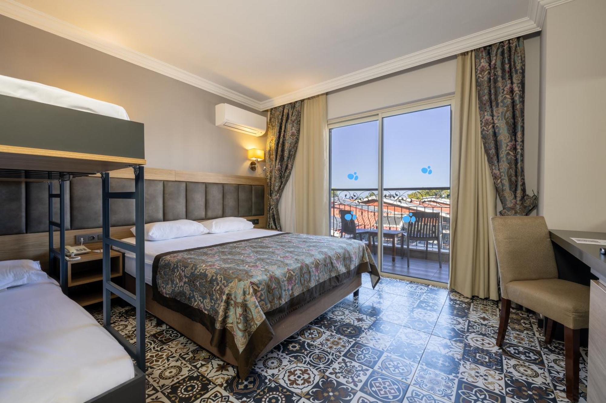 Crystal Aura Beach Resort & Spa Kemer Buitenkant foto