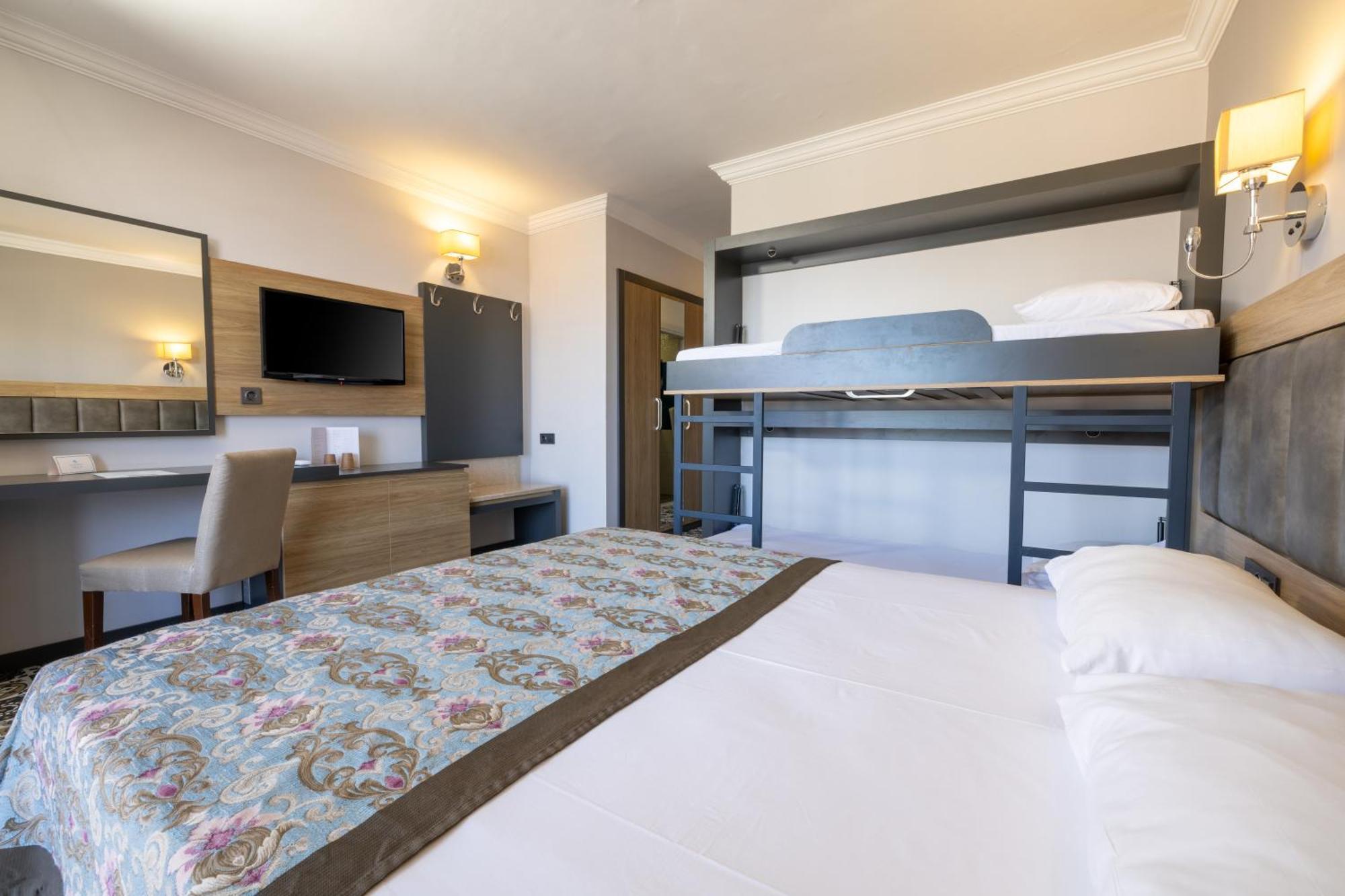 Crystal Aura Beach Resort & Spa Kemer Buitenkant foto